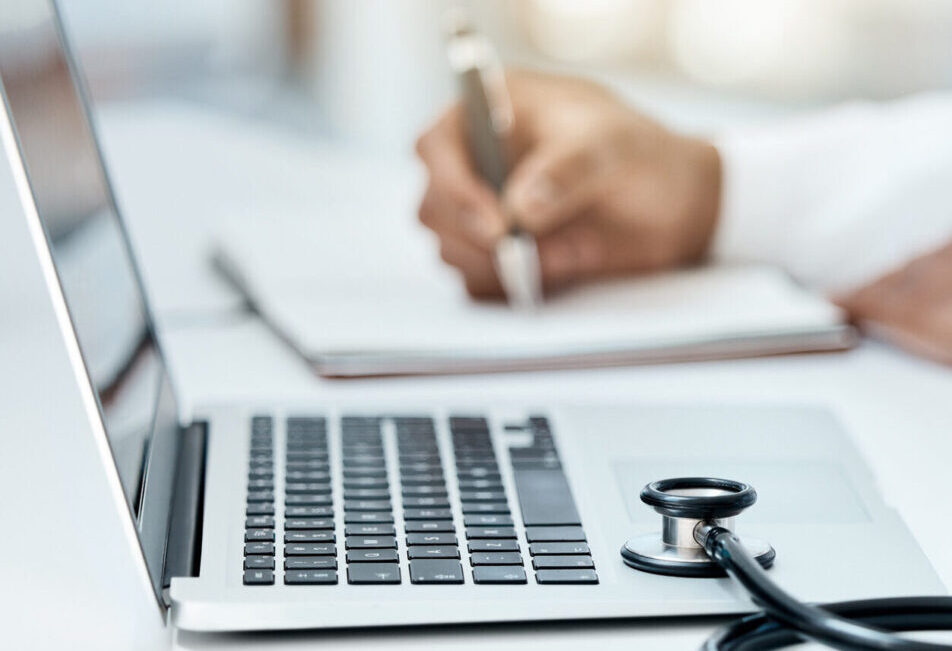 Zuweisungen an: Dr. Dr. Nenad Lukic, Spezialist für Kiefergelenks­erkrankungen, Gesichtsschmerzen und Schlafapnoe